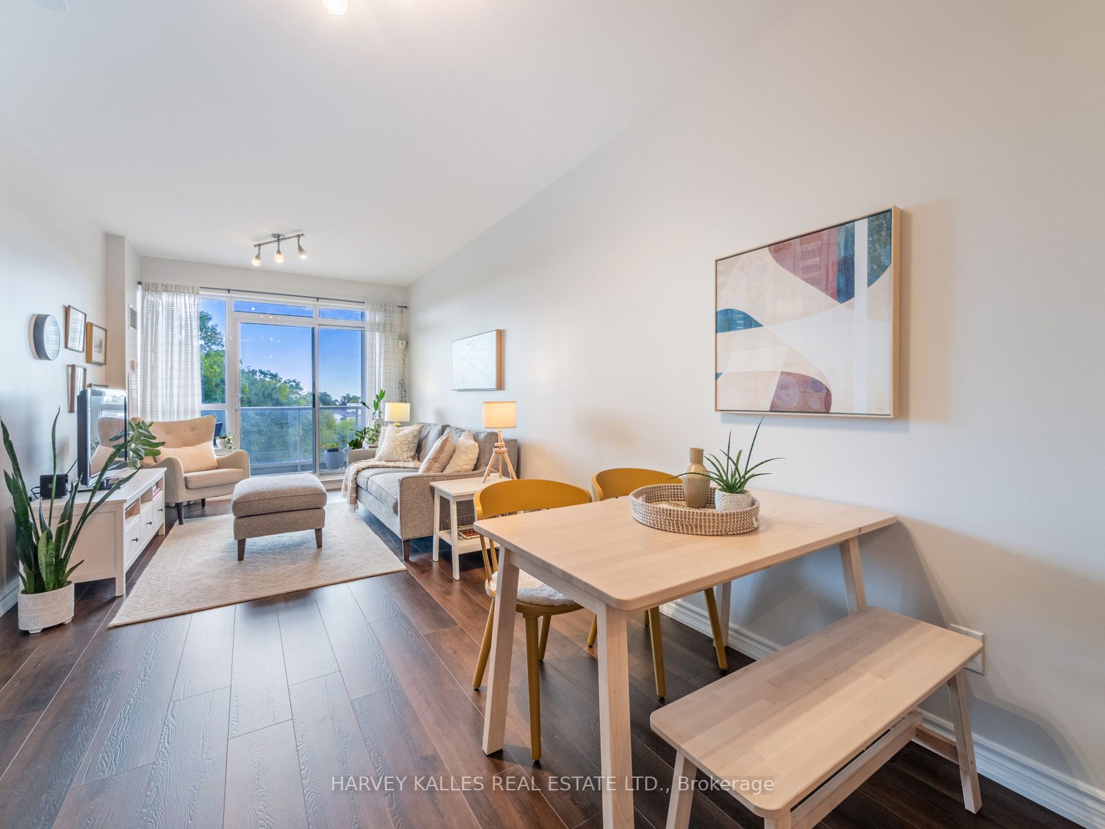 3865 Lake Shore Blvd W, #421