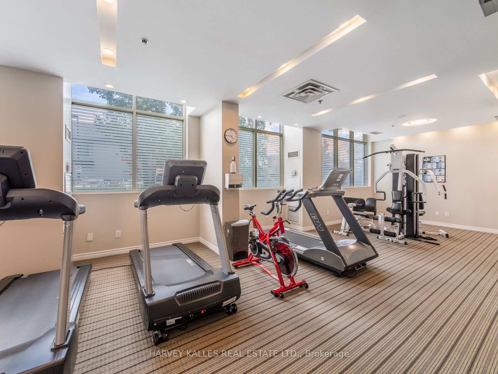 3865 Lake Shore Blvd W, #421