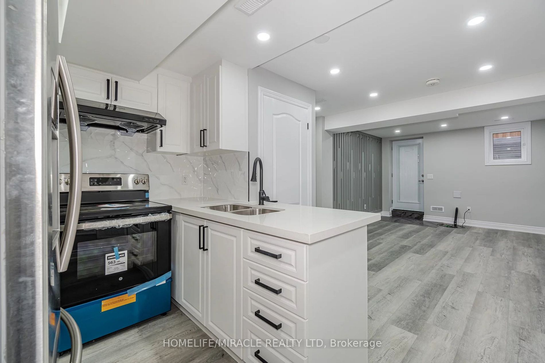 15 Averill Rd