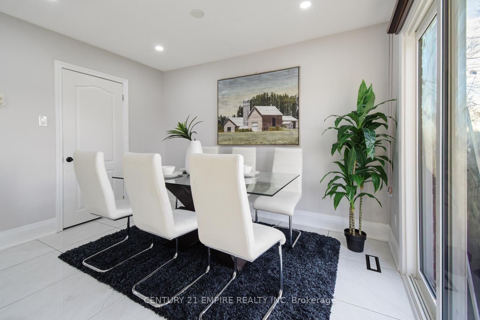 900 Central Park Dr, #30