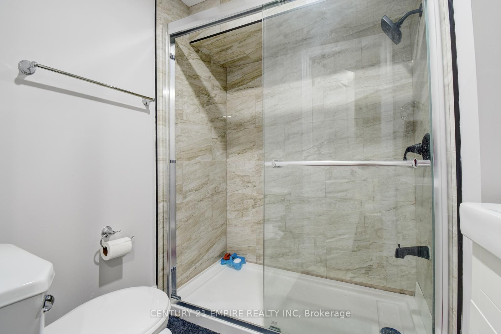 900 Central Park Dr, #30