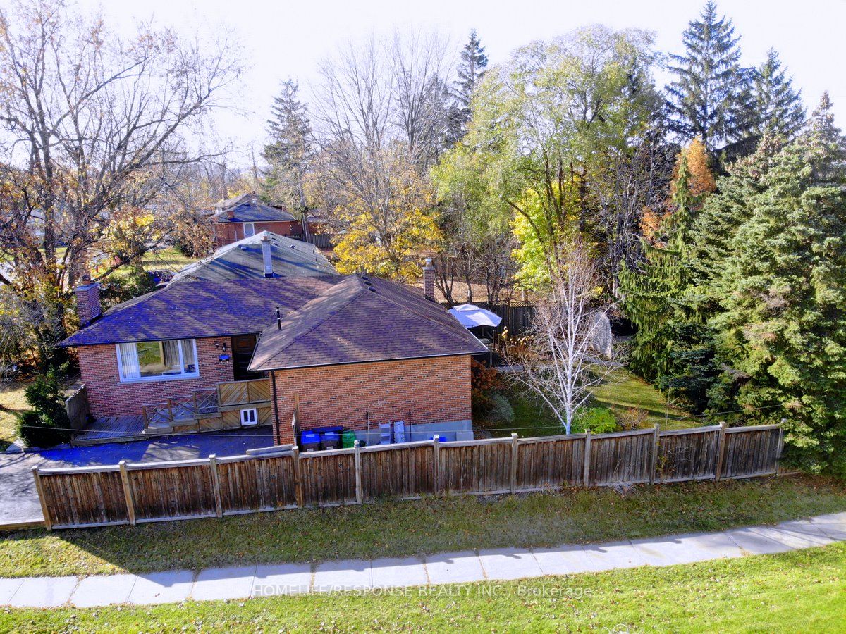 18 ARDSLEY Street