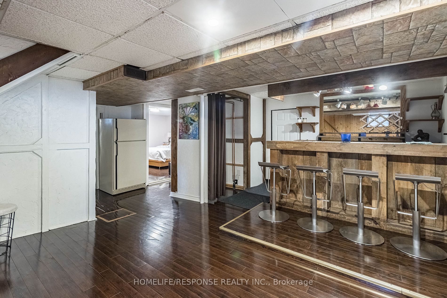 18 ARDSLEY Street