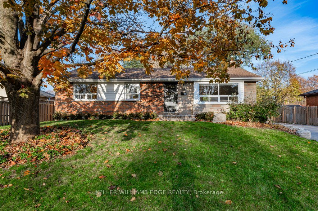 446 Springbank Cres