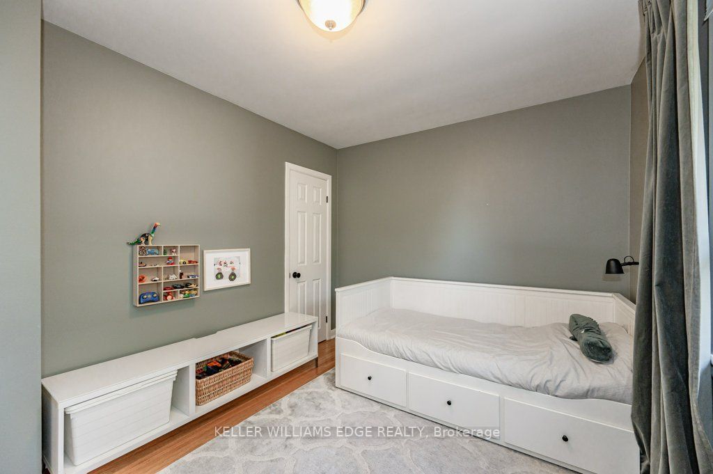 446 Springbank Cres