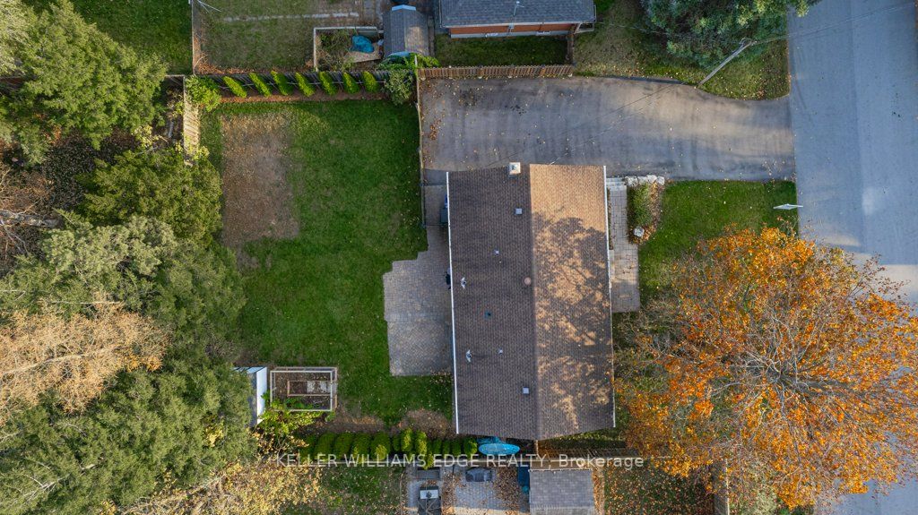 446 Springbank Cres