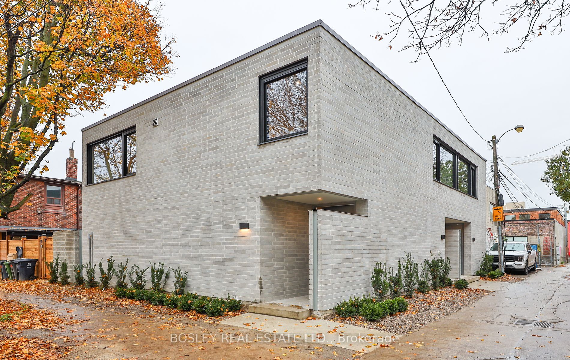 1402 Dufferin St, #Laneway