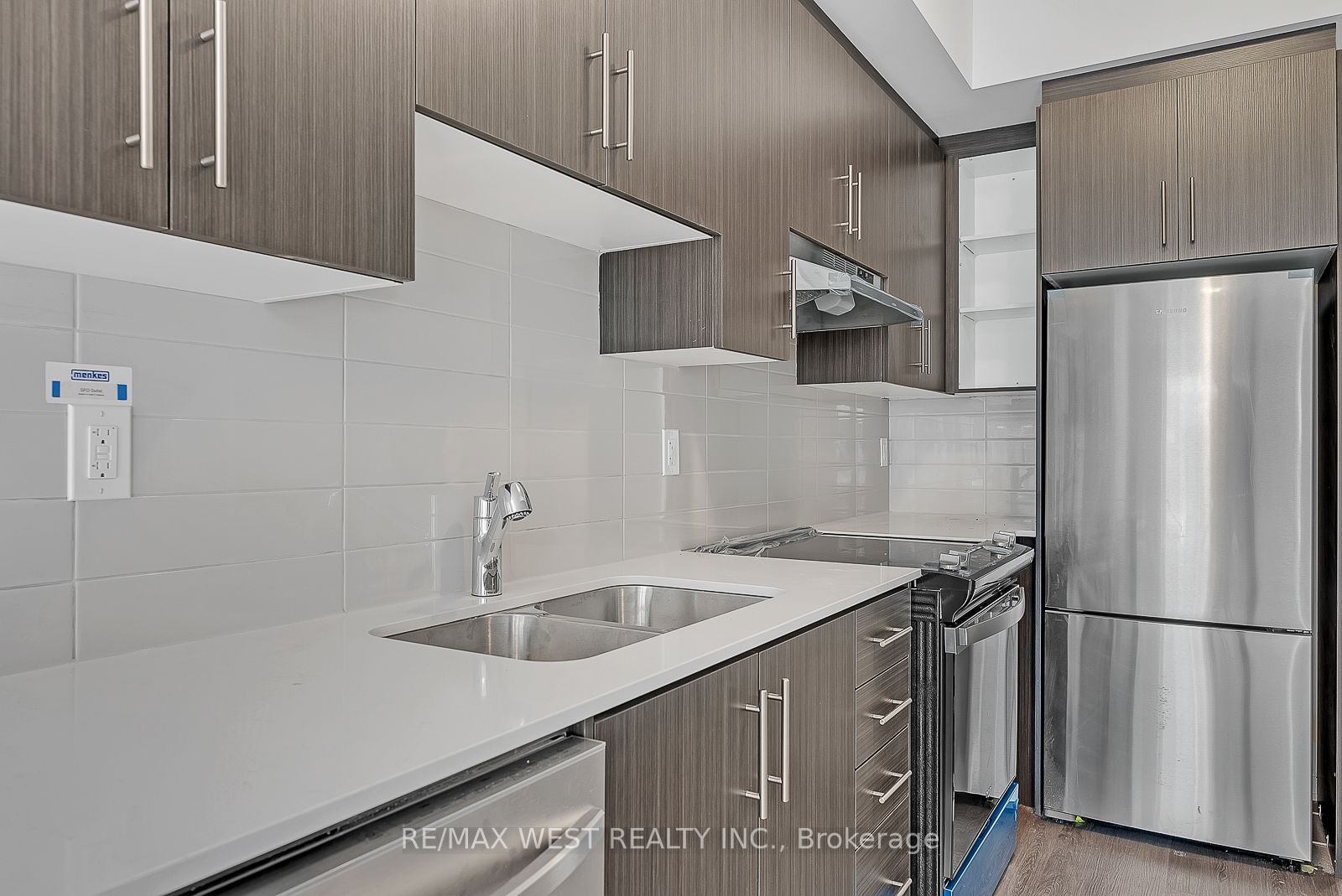 5 William Jackson Way, #58