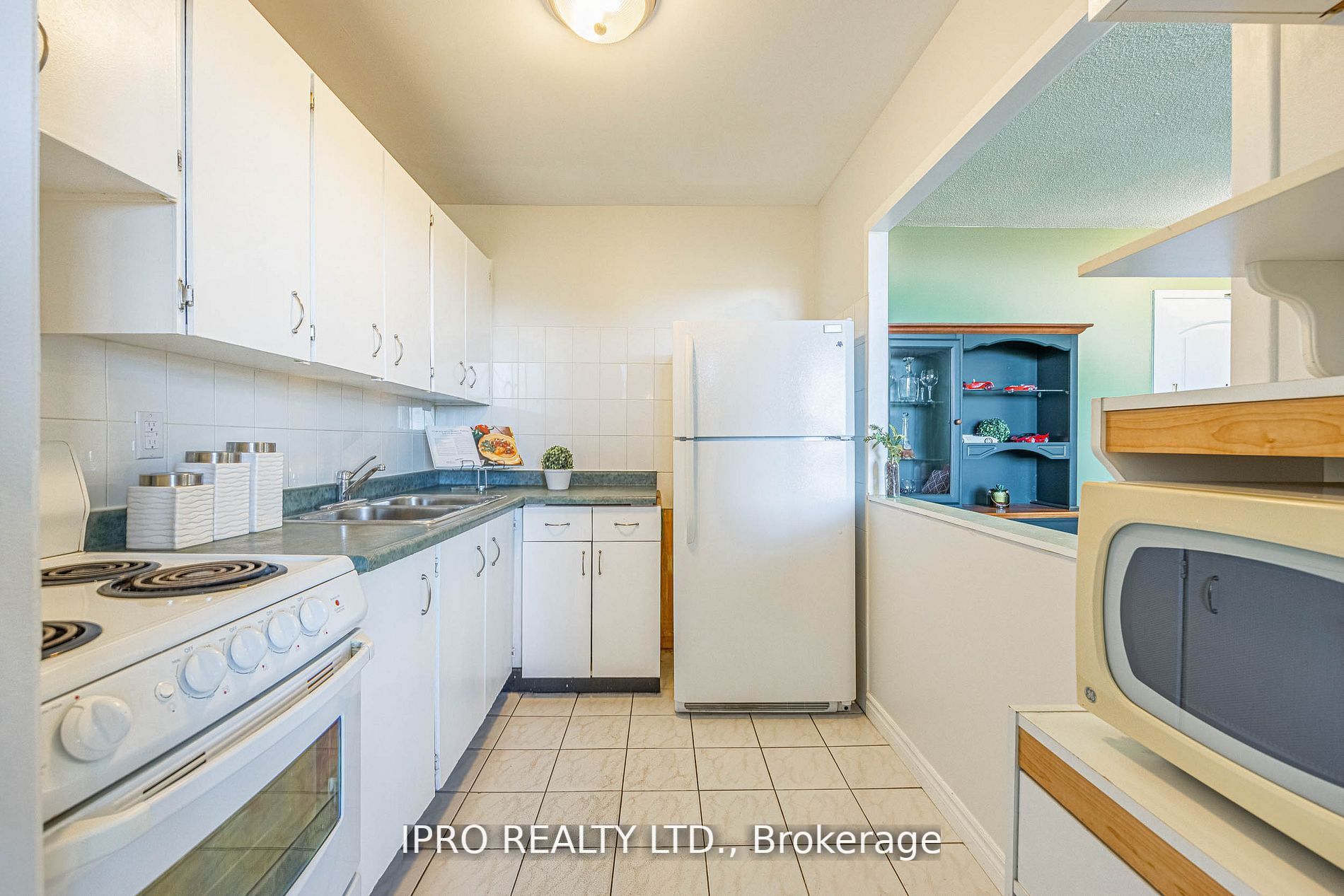 3145 Queen Frederica Dr, #1003