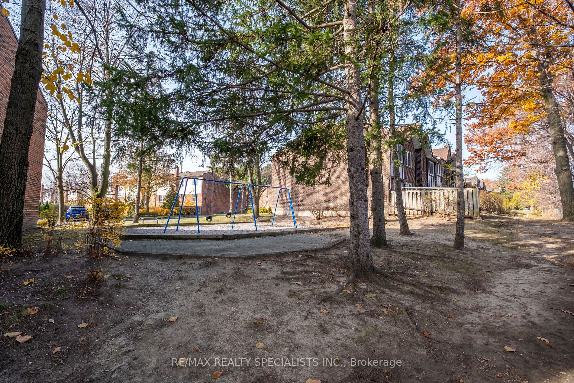 2120 Rathburn Rd E, #52