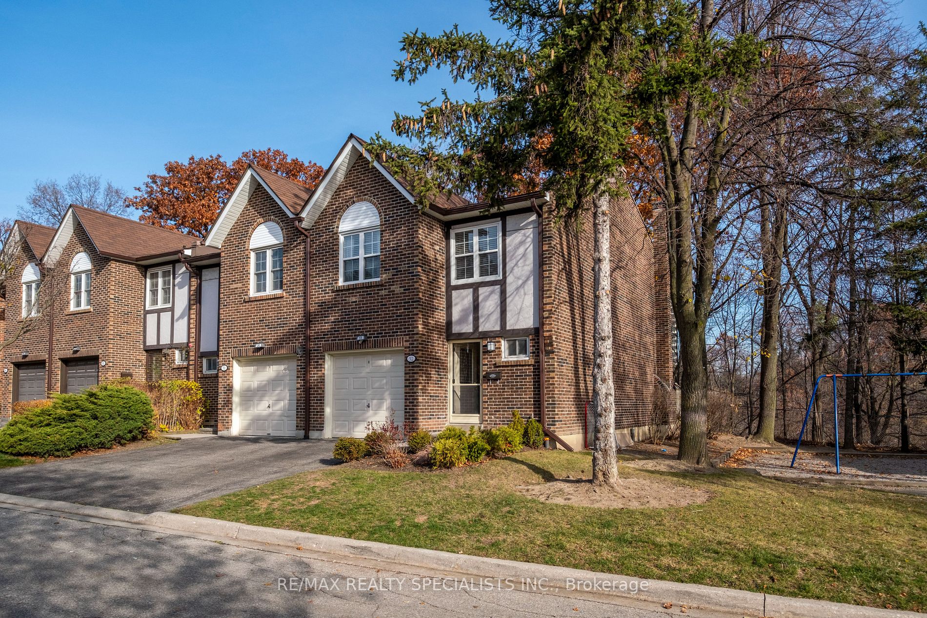 2120 Rathburn Rd E, #52