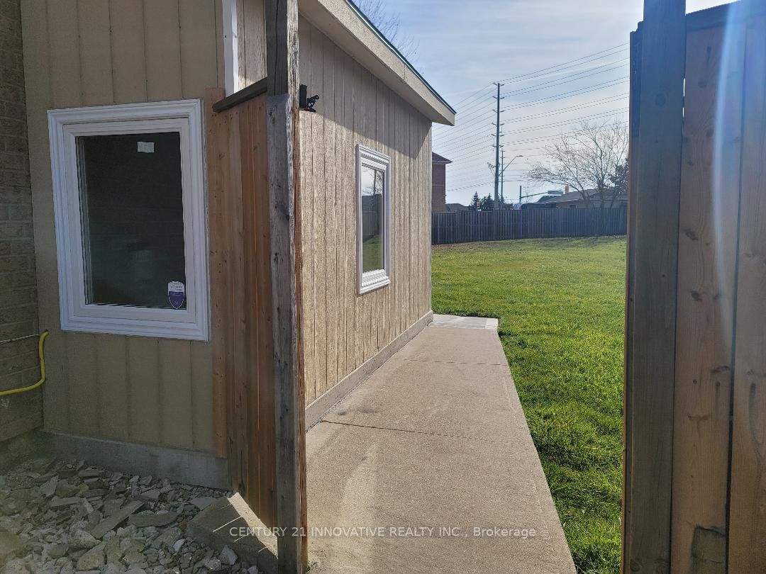 56 Native Landing Cres