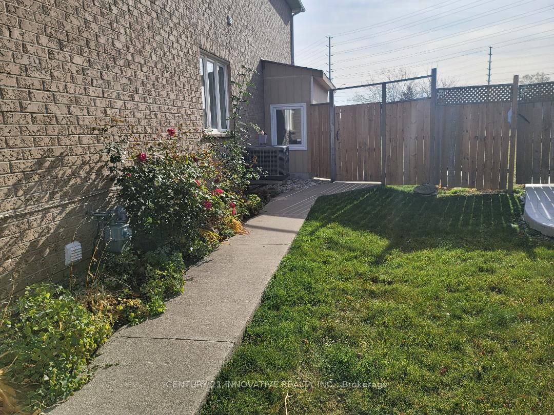 56 Native Landing Cres