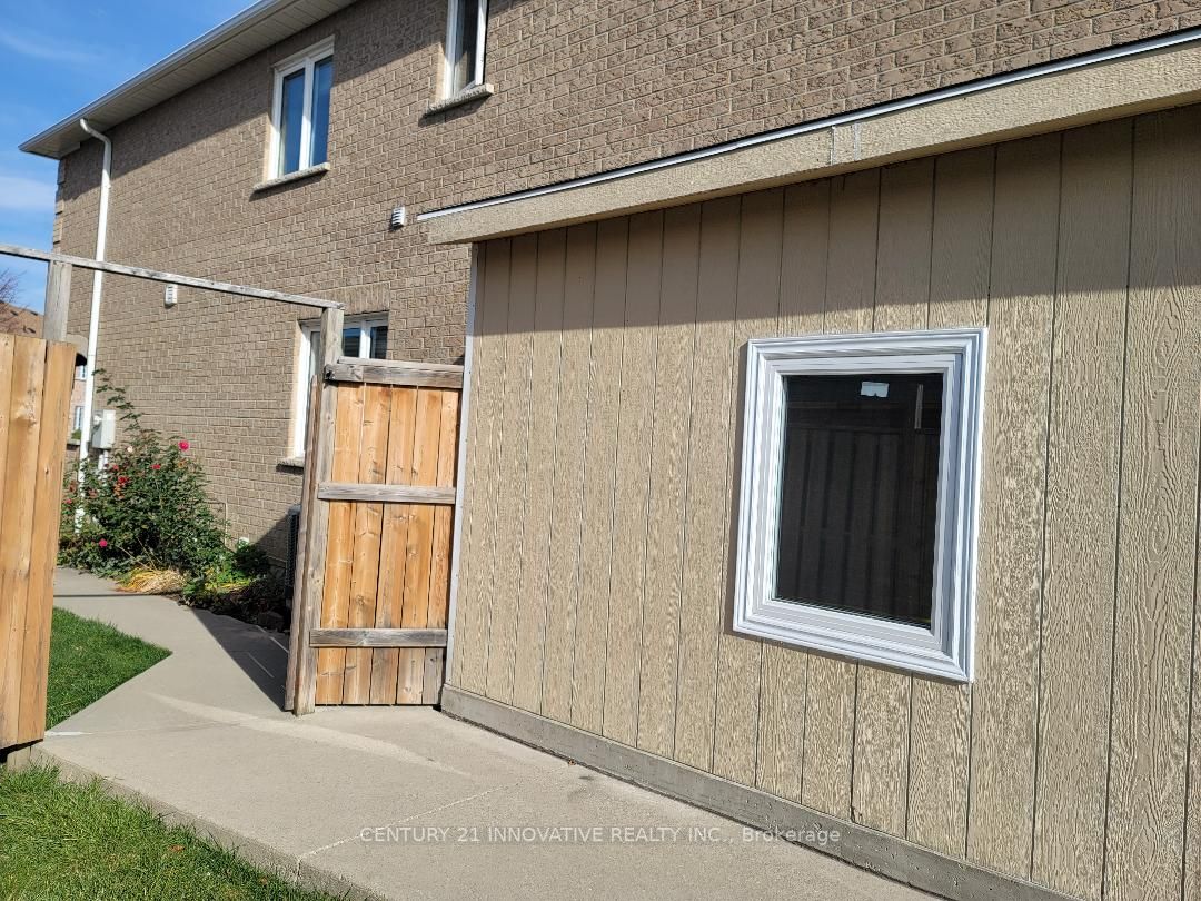 56 Native Landing Cres