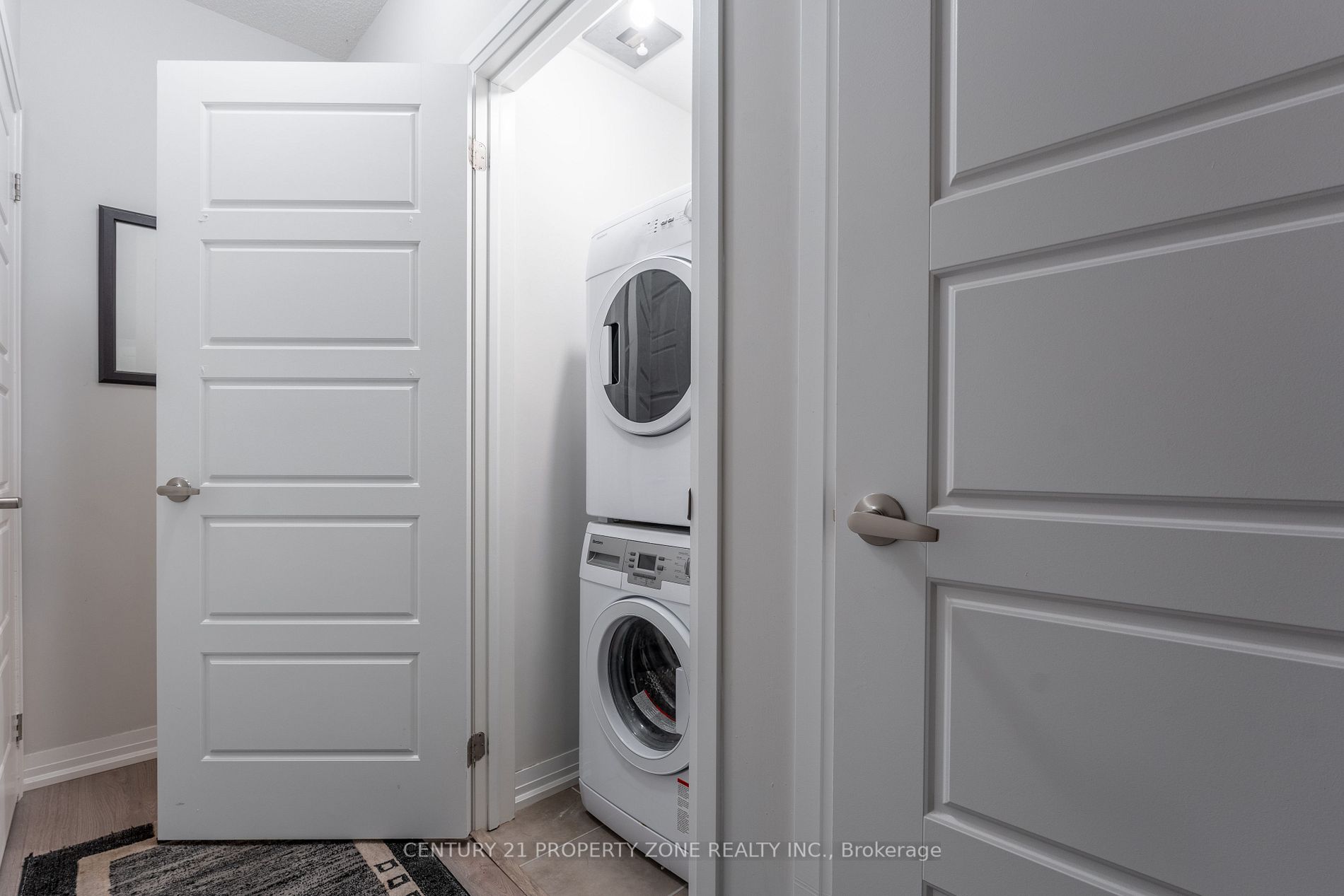 1206 Main St E, #110