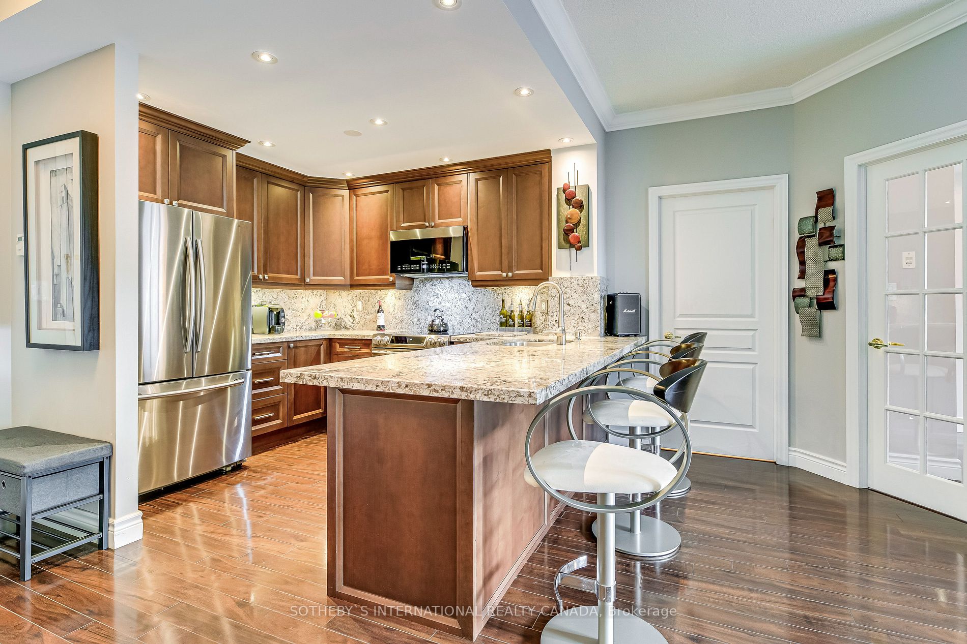 80 Port St E, #201
