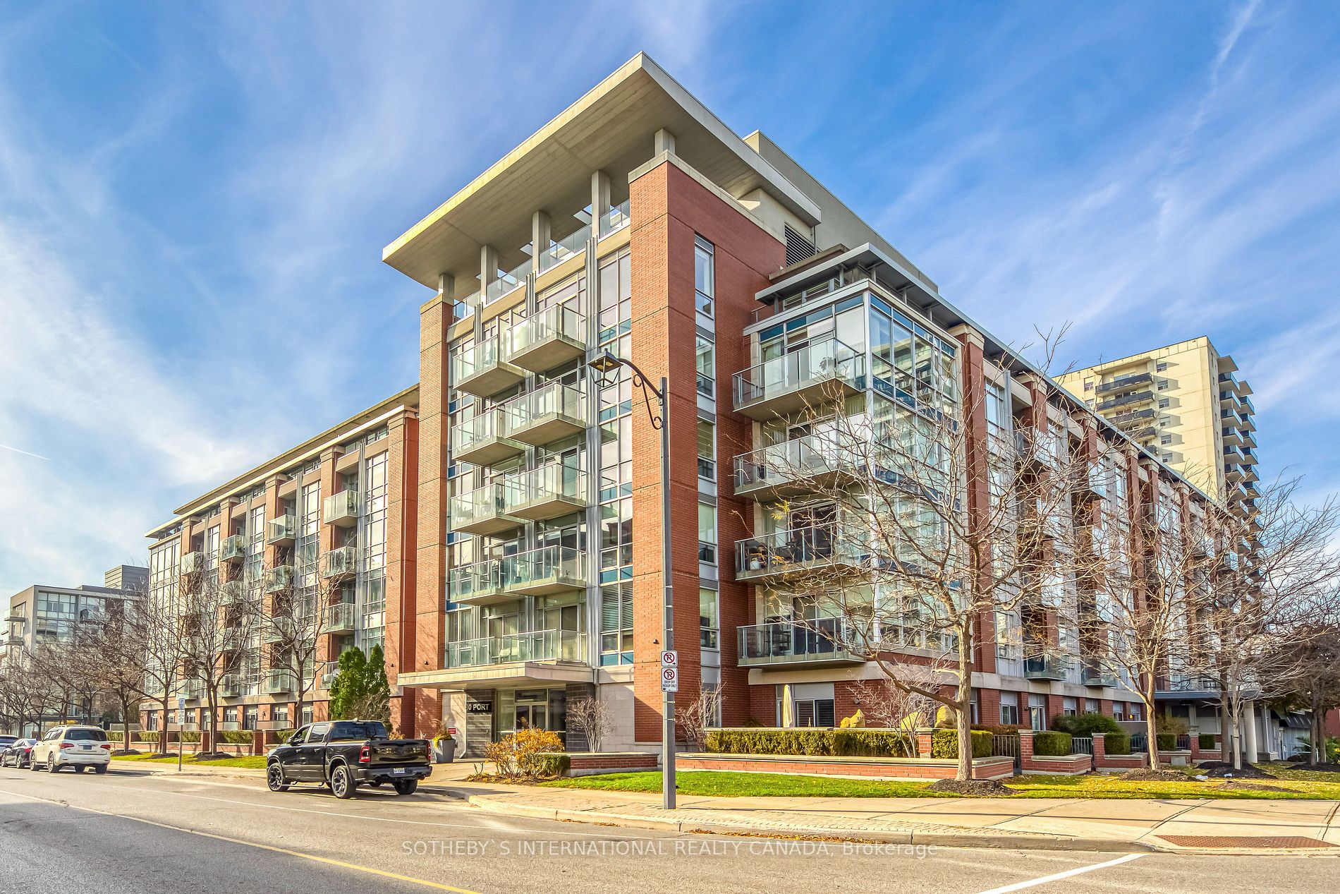 80 Port St E, #201