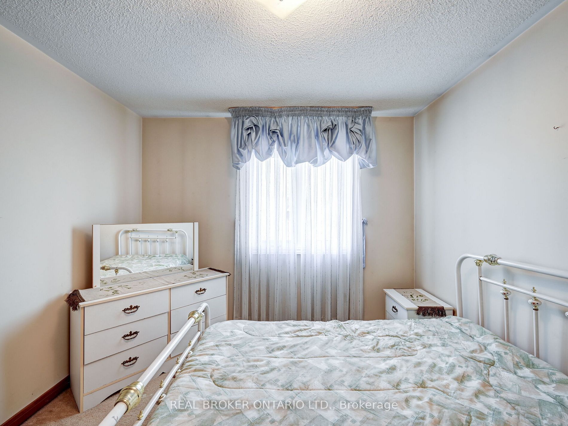 36 Ortona Dr