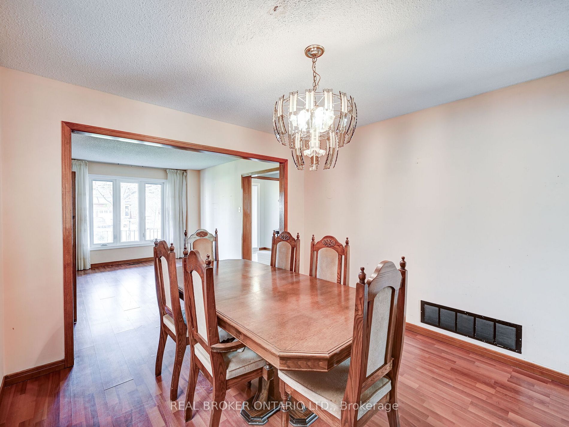36 Ortona Dr