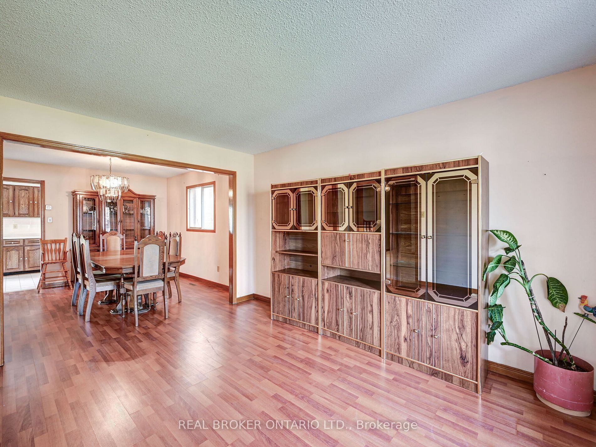36 Ortona Dr