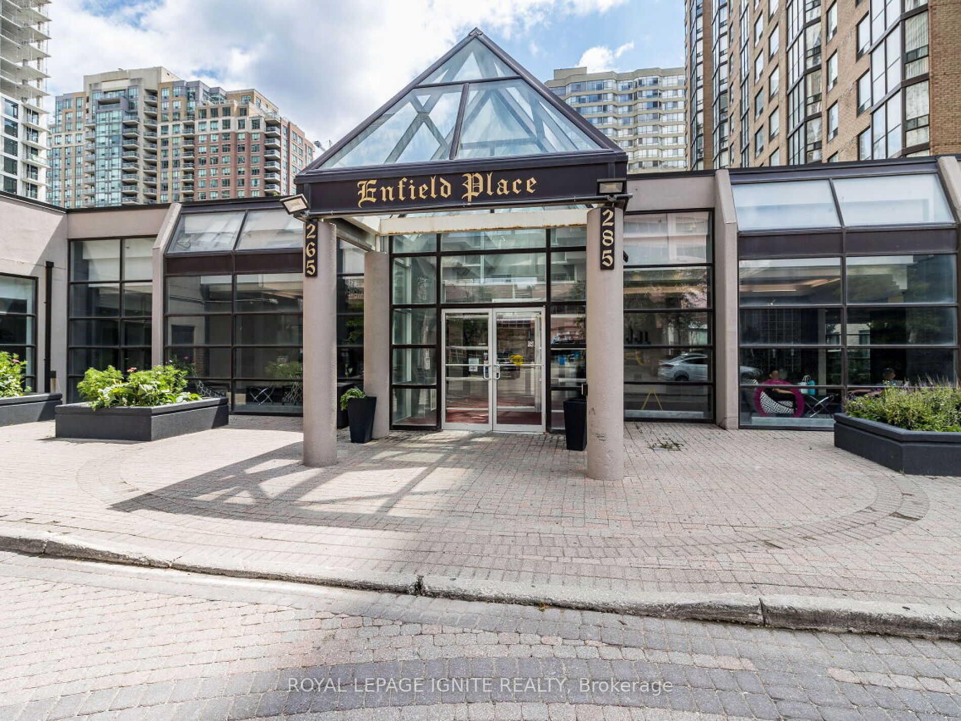 285 Enfield Pl, #2009