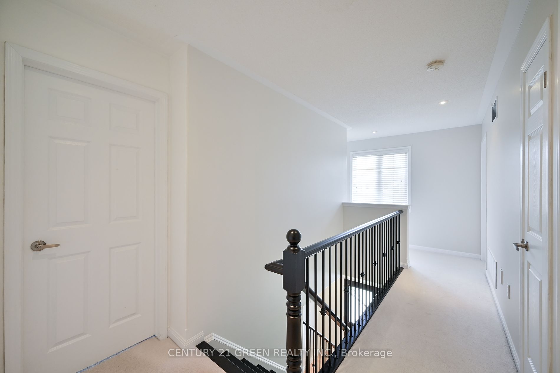 832 Rayner Court