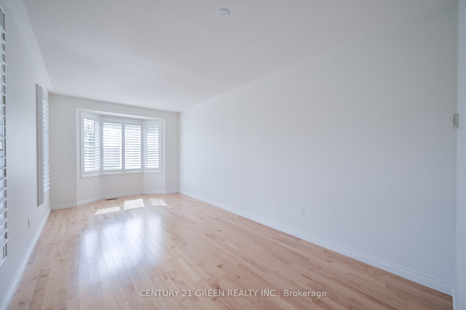 832 Rayner Court