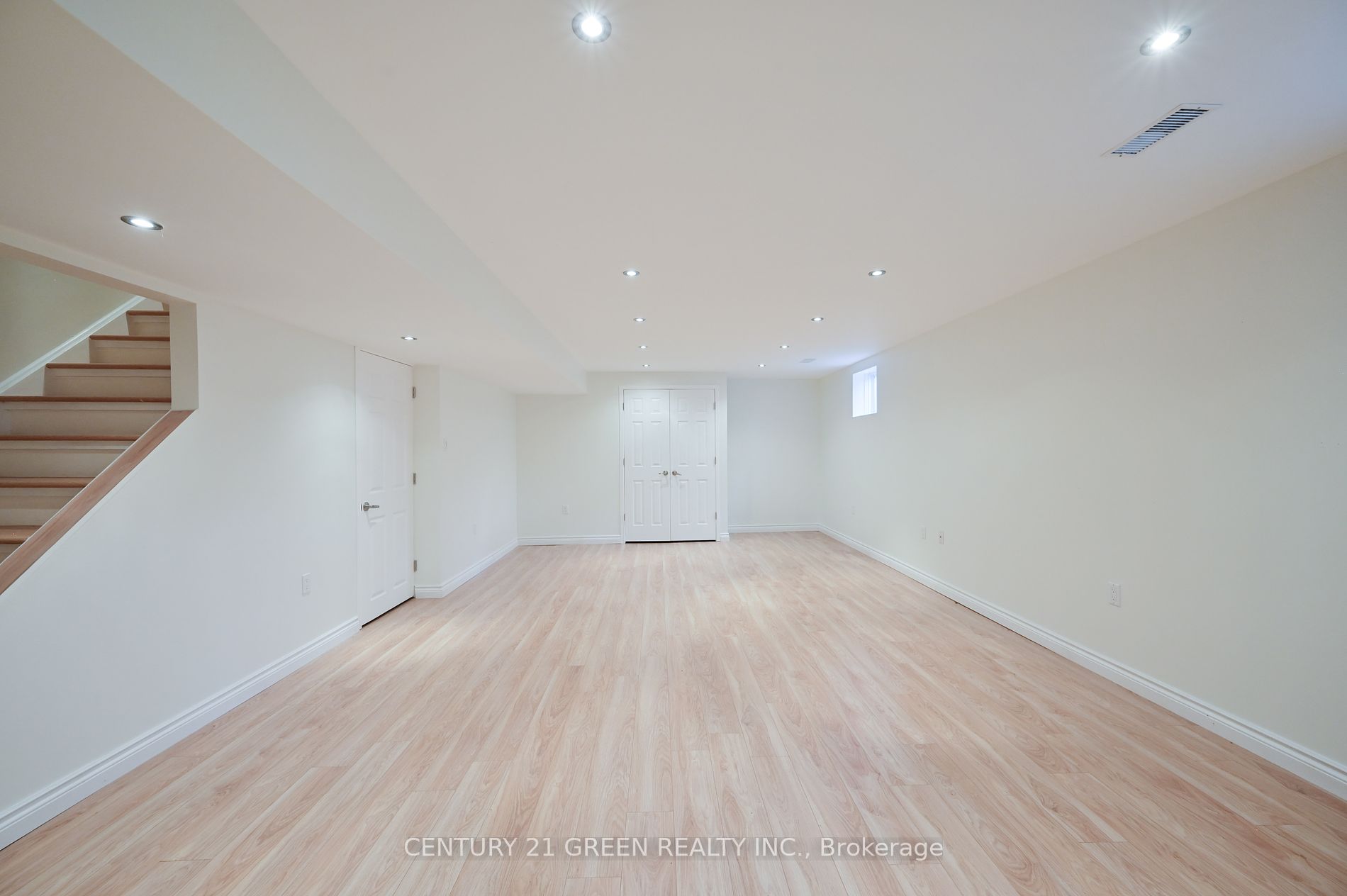 832 Rayner Court