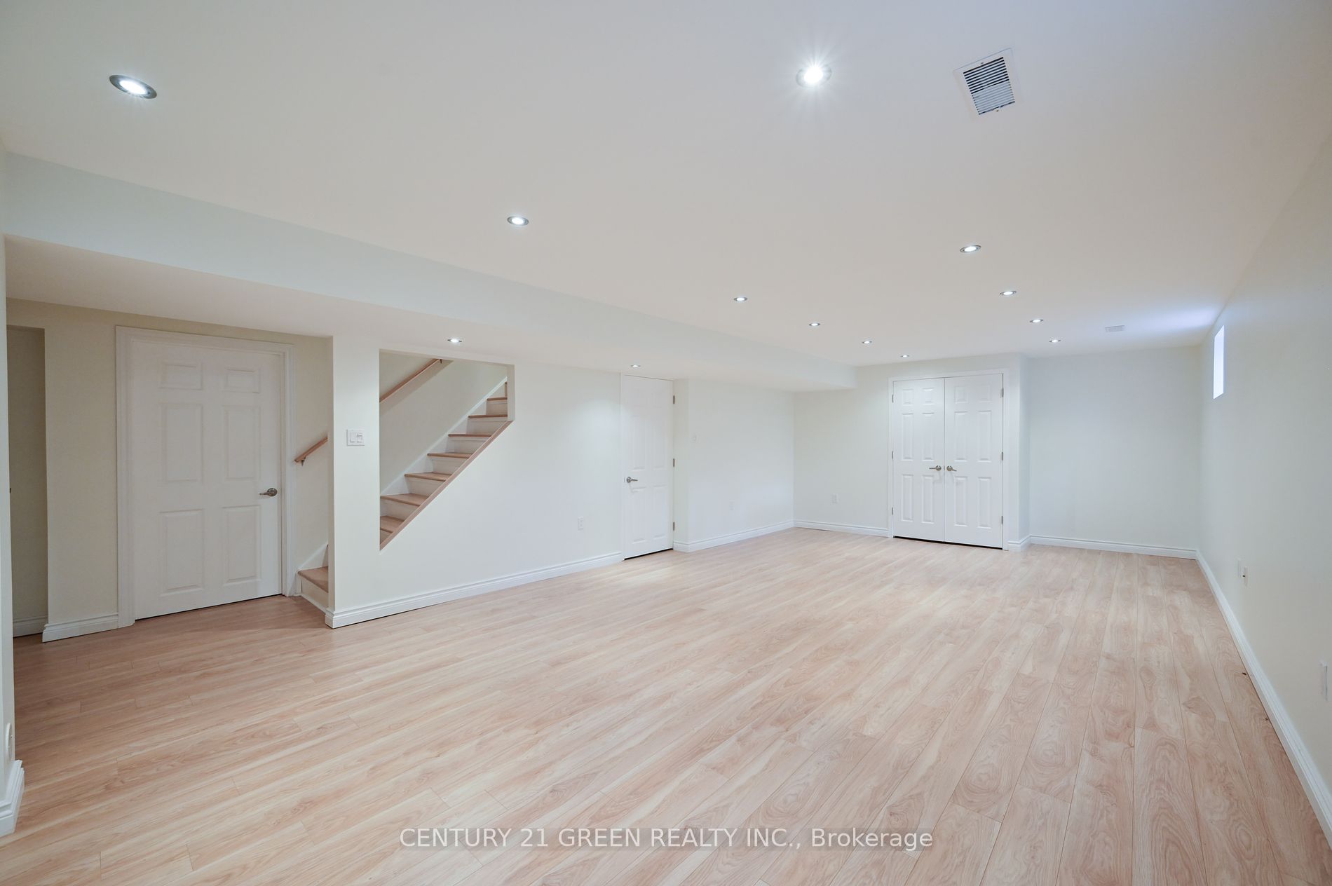 832 Rayner Court