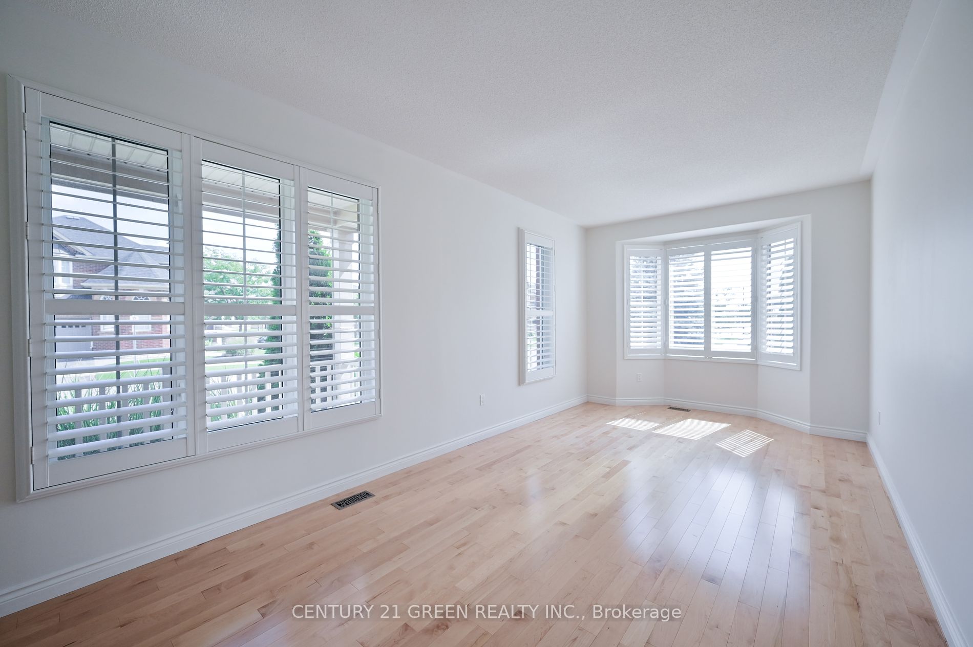 832 Rayner Court