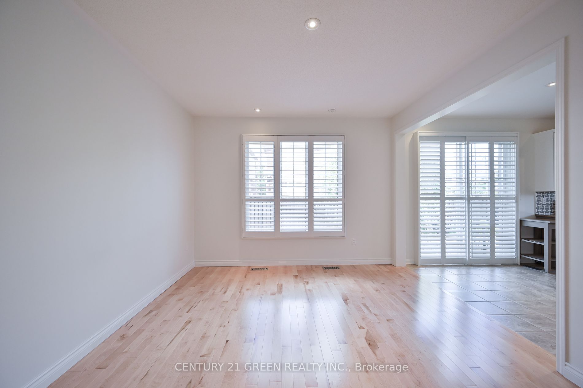 832 Rayner Court