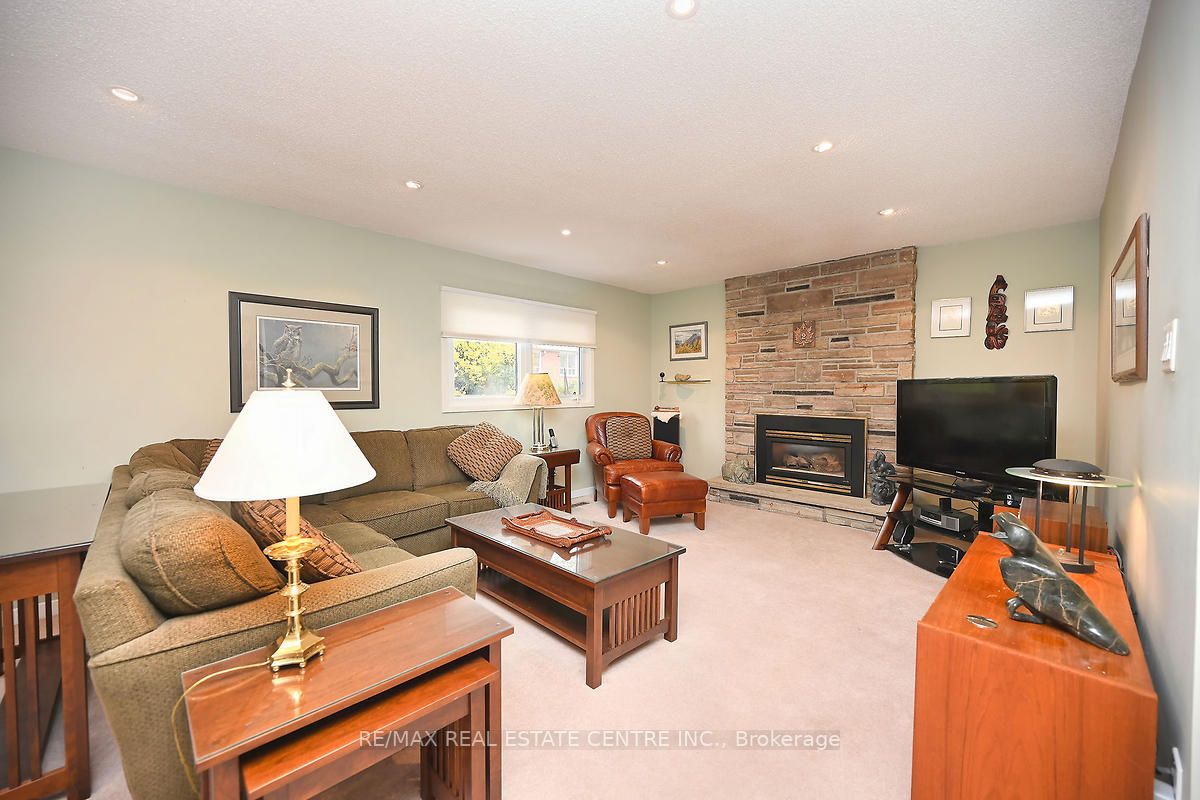 360 Chantenay Dr