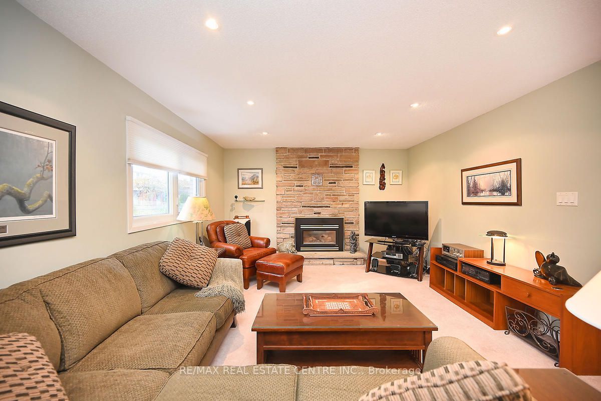 360 Chantenay Dr