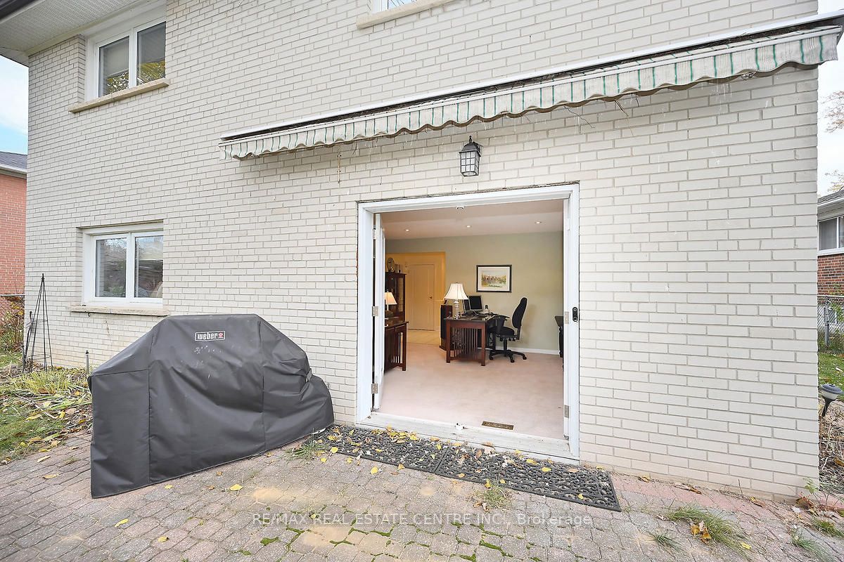 360 Chantenay Dr