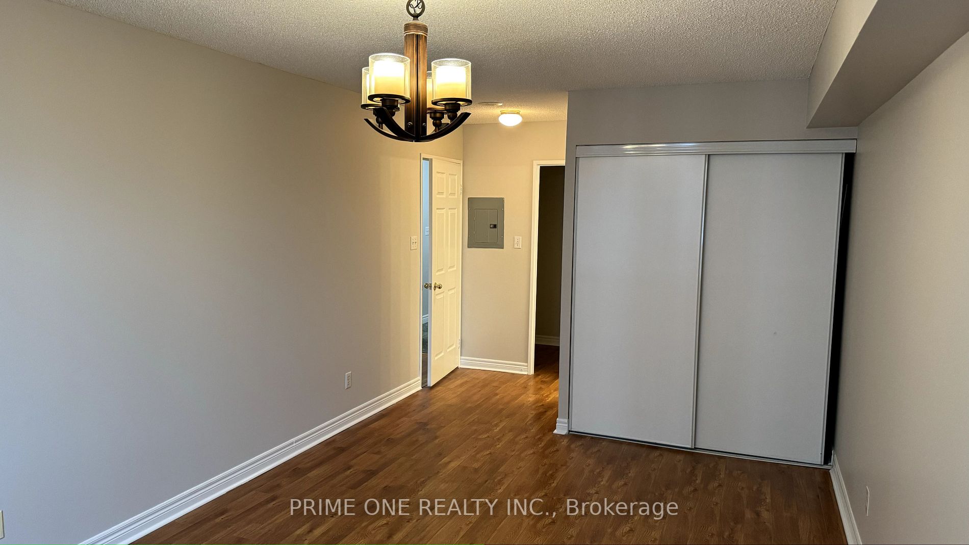 156 Enfield Pl, #2515