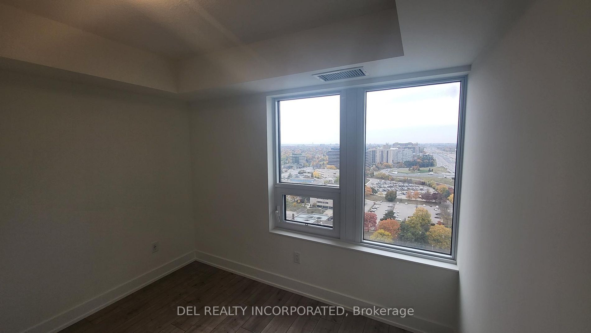 10 Eva Rd, #2105