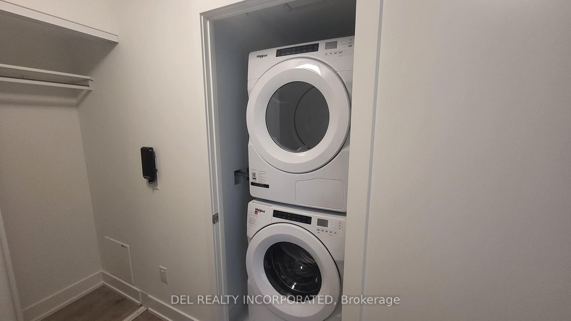 10 Eva Rd, #2105
