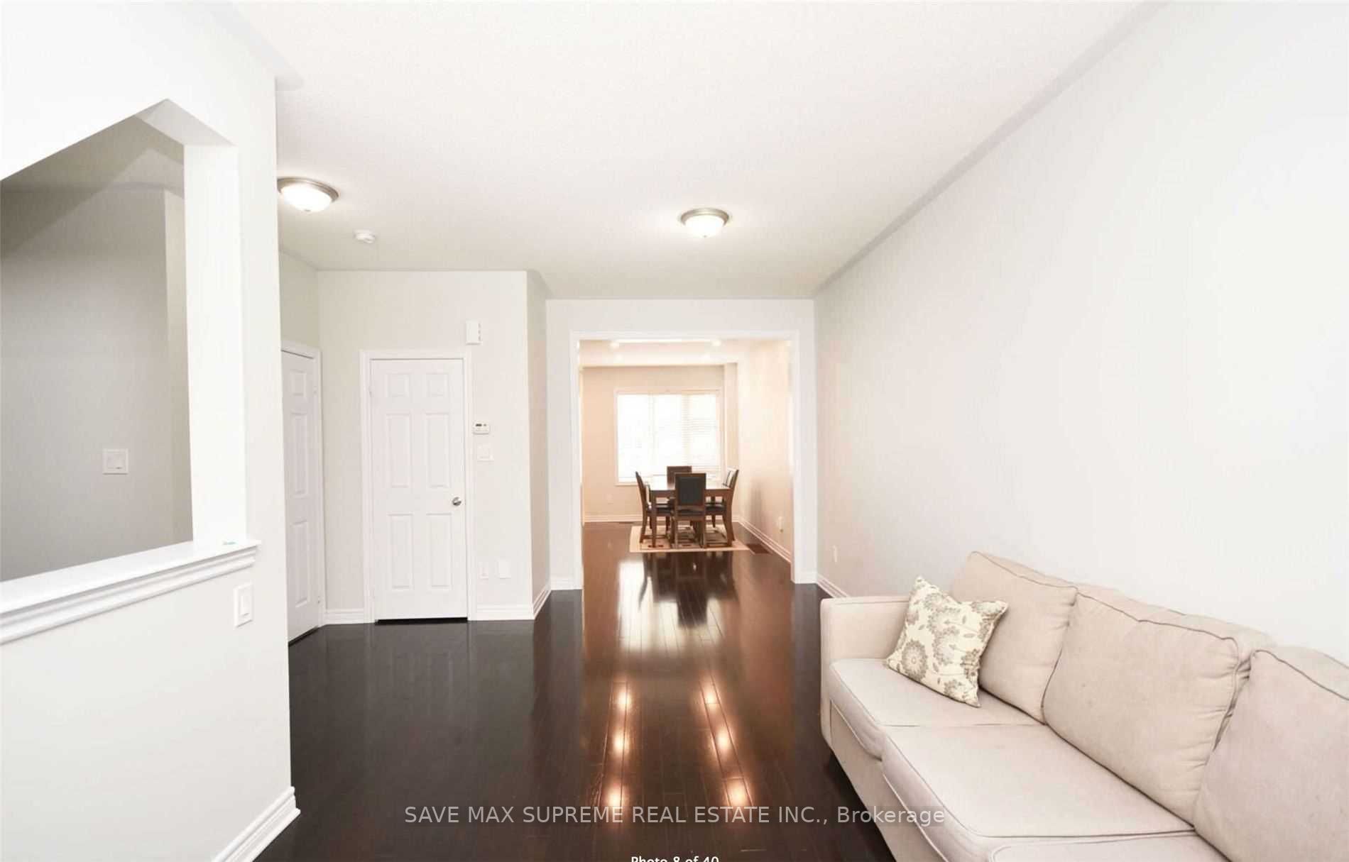 26 Rockbrook Tr