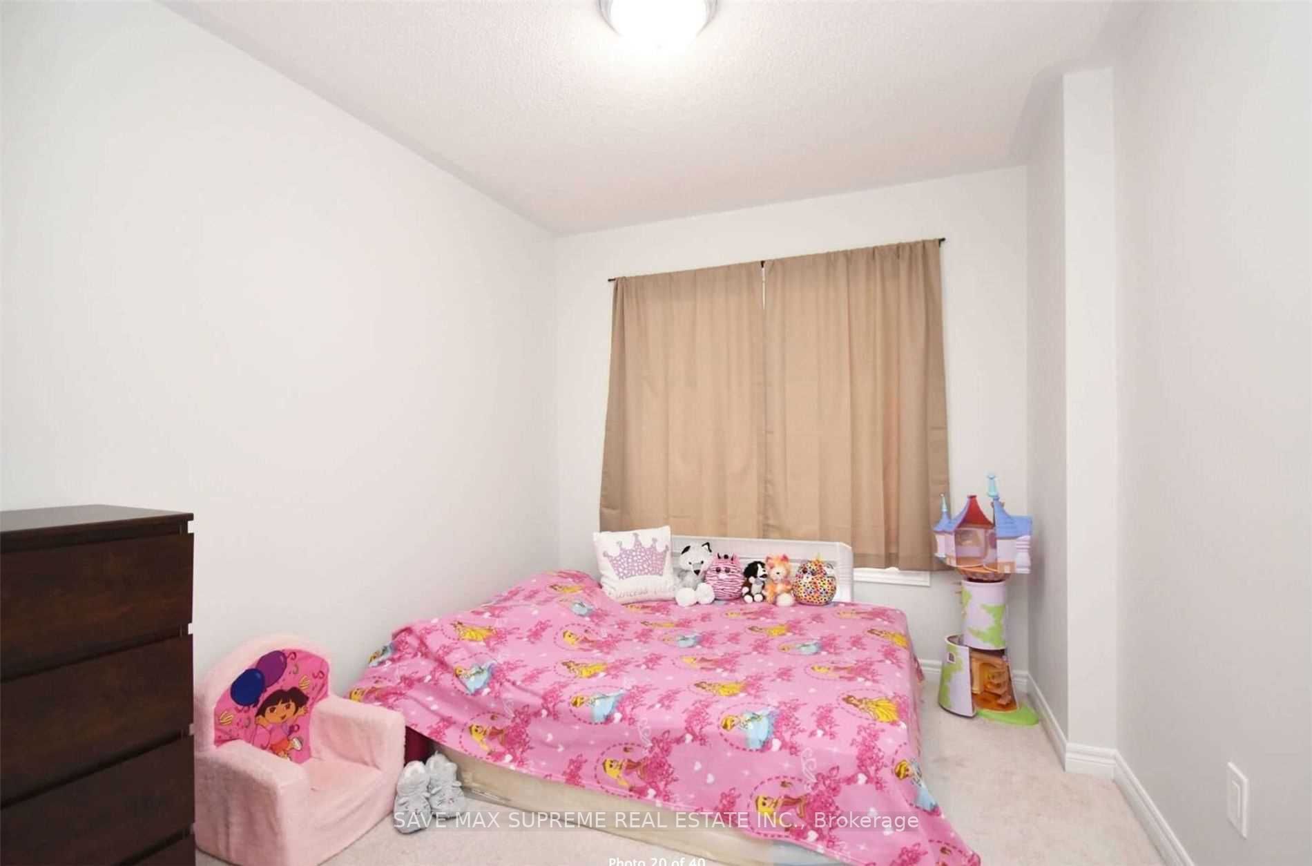 26 Rockbrook Tr