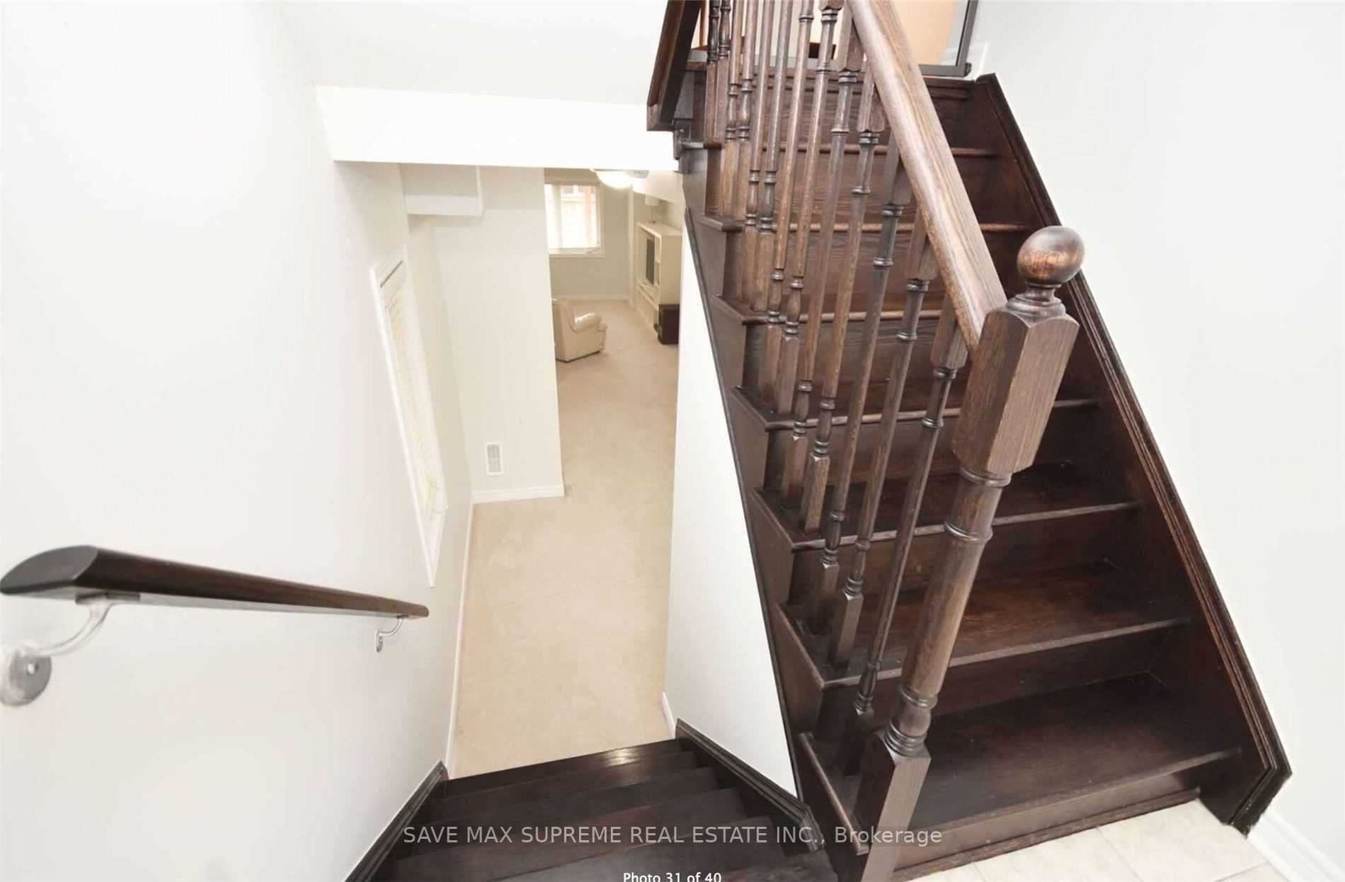 26 Rockbrook Tr