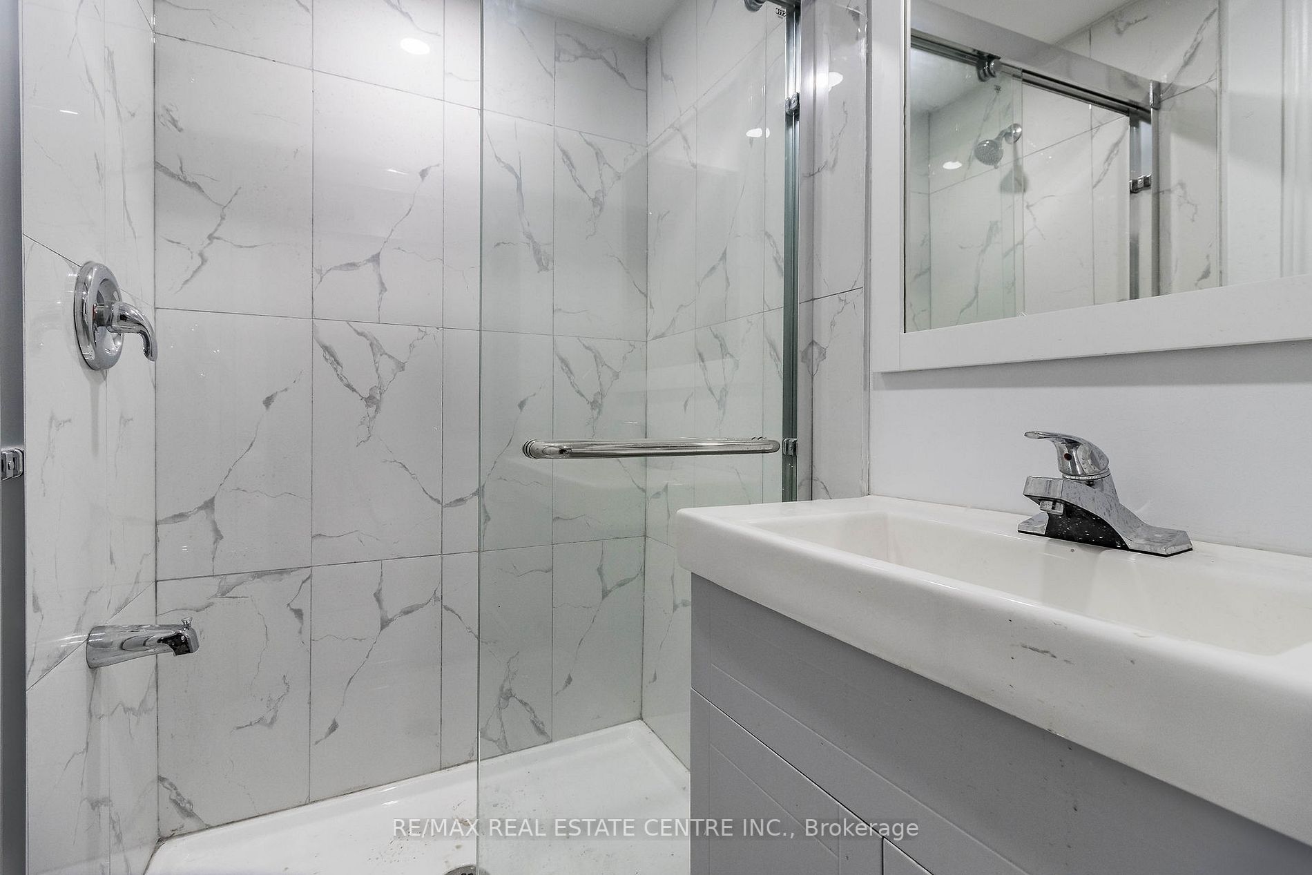 72 Circus Cres