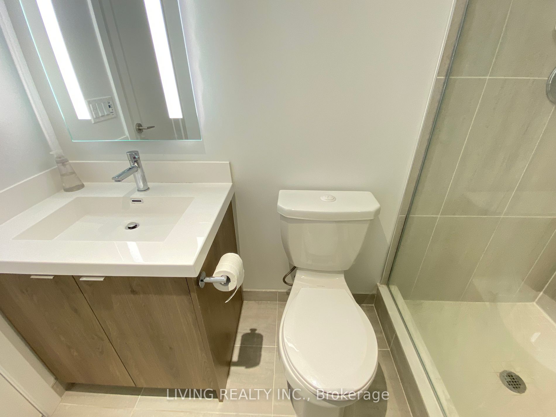 5 Mabelle Ave, #2736