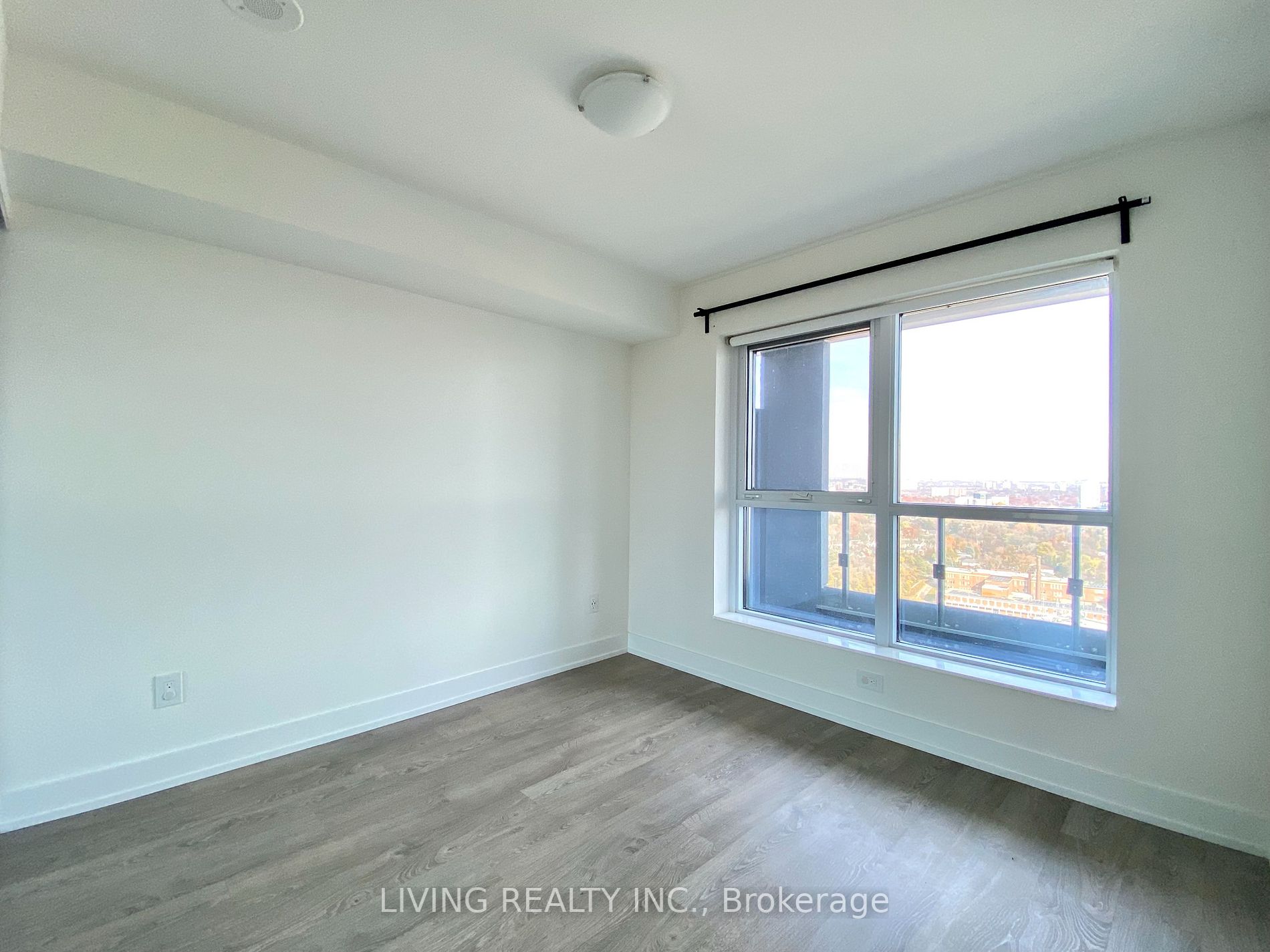 5 Mabelle Ave, #2736