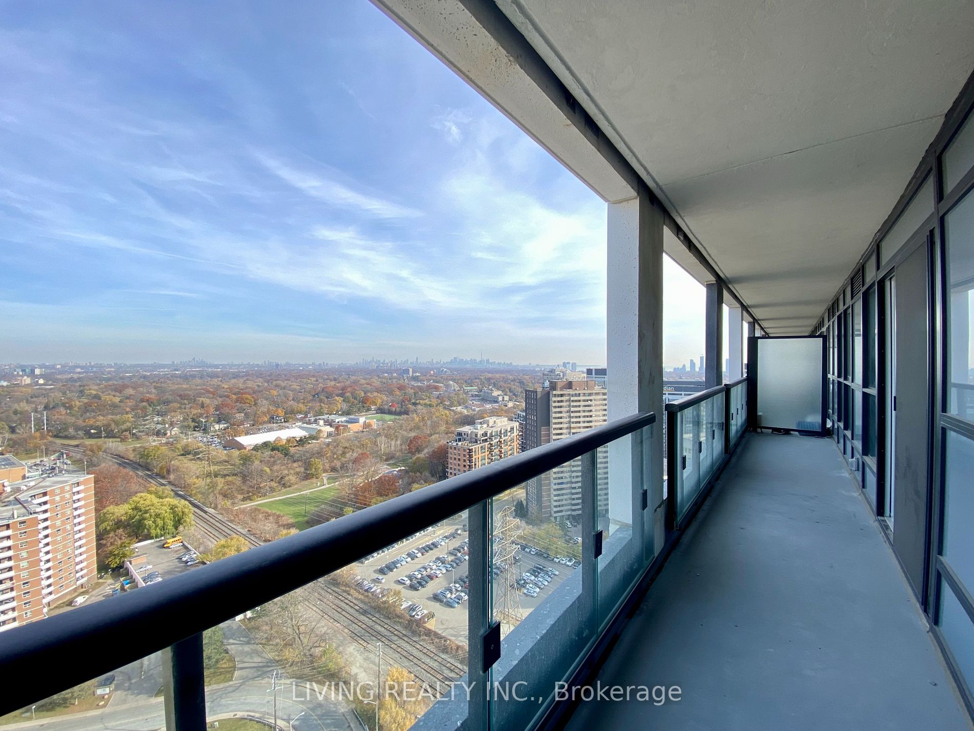 5 Mabelle Ave, #2736