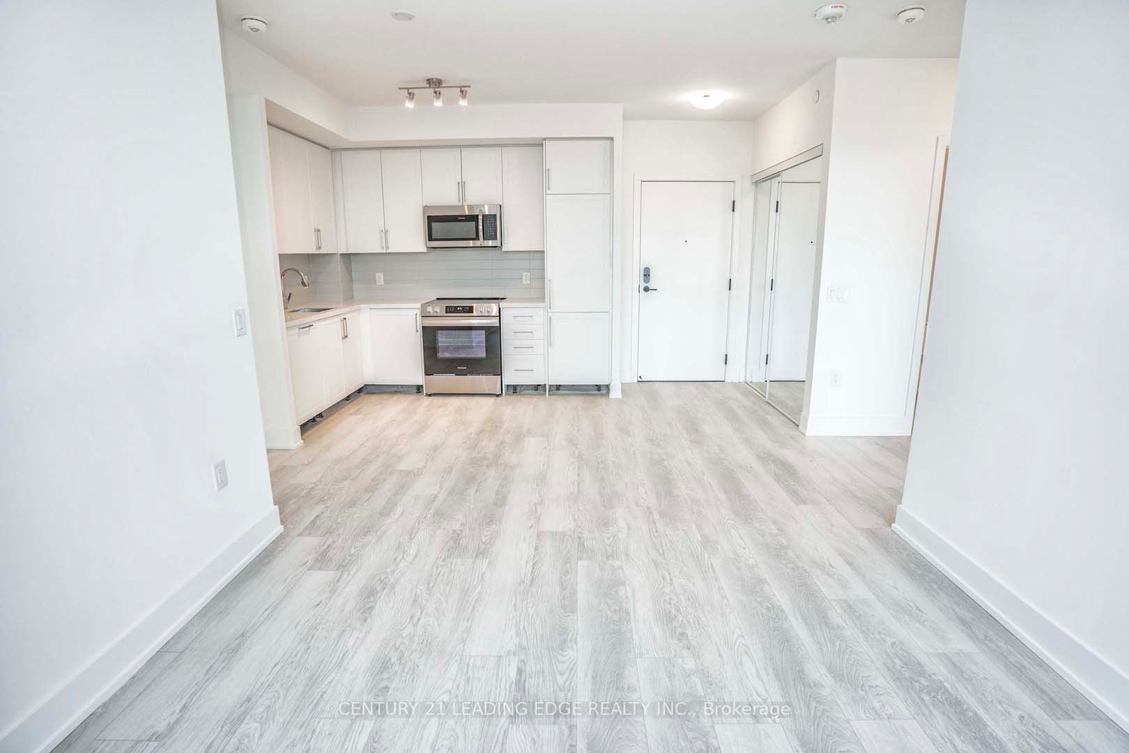 2450 Old Bronte Rd, #708