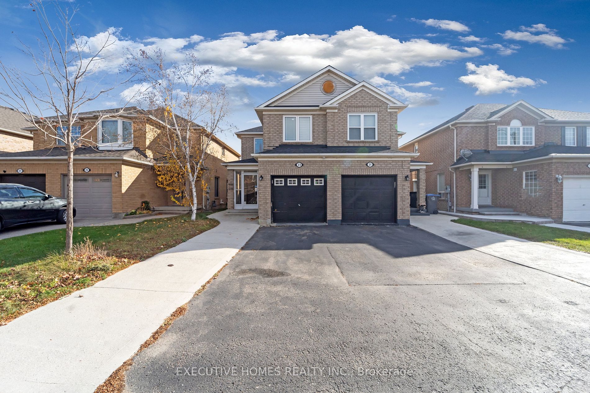 23 Secord Cres