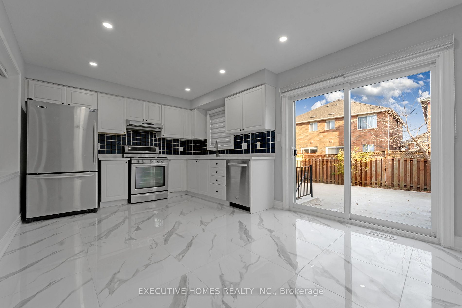 23 Secord Cres