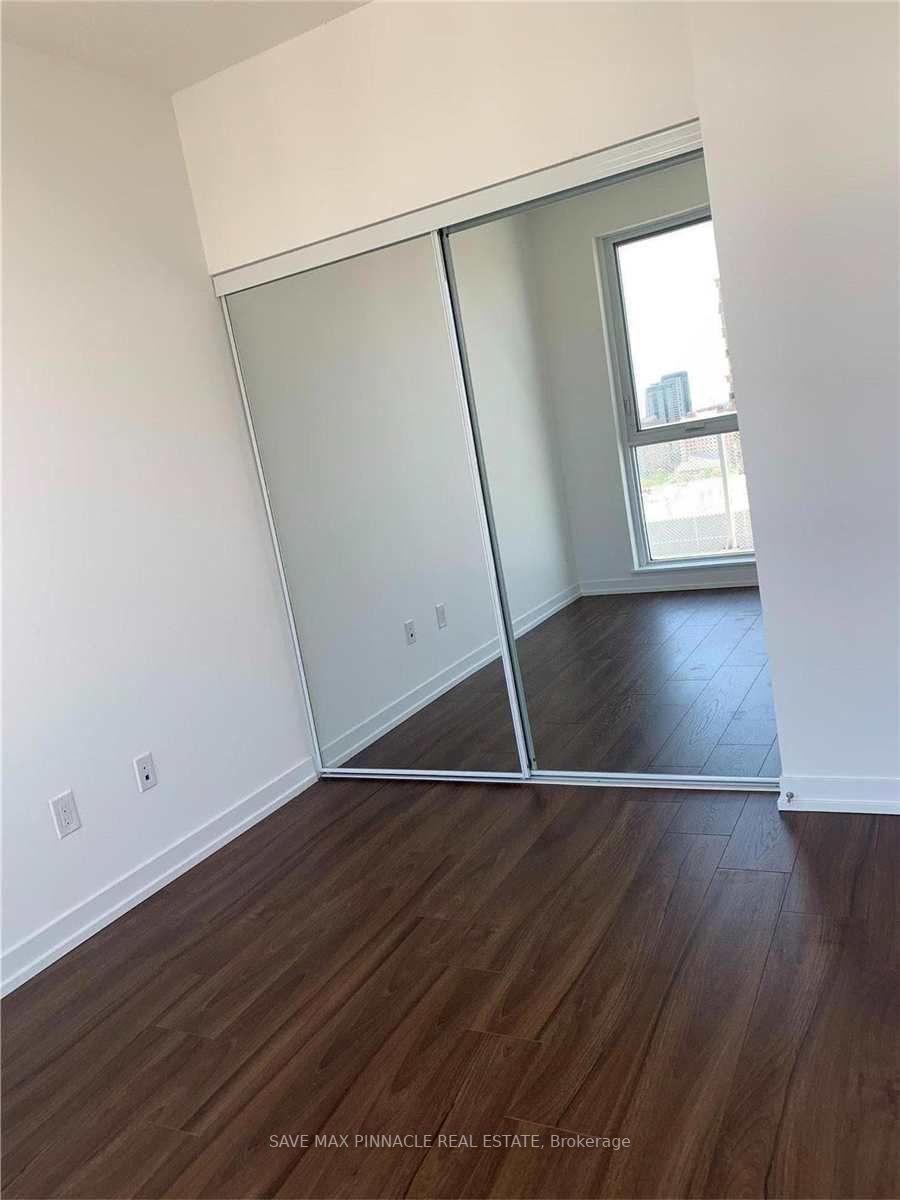 4065 Confederation Pkwy, #2206