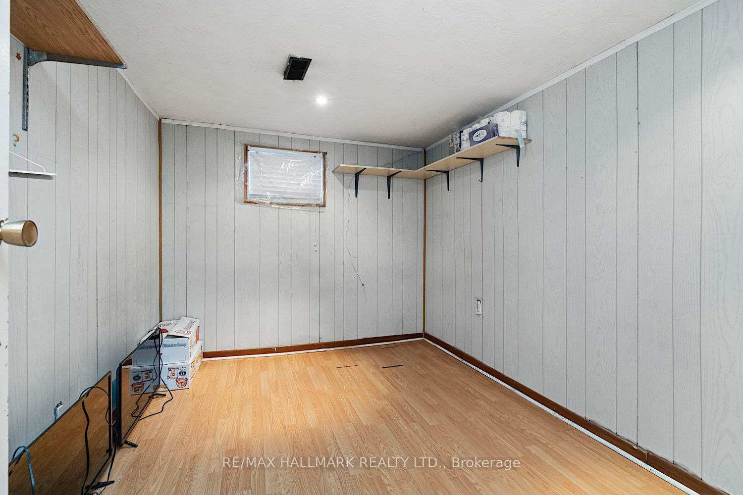 17 Shipman St