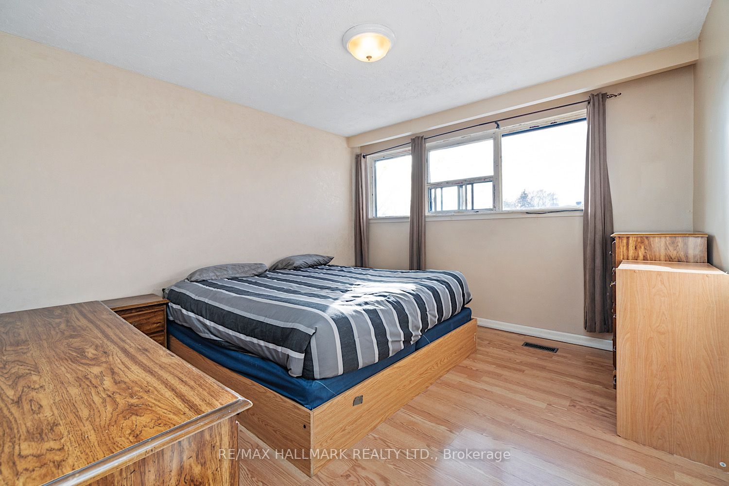 17 Shipman St